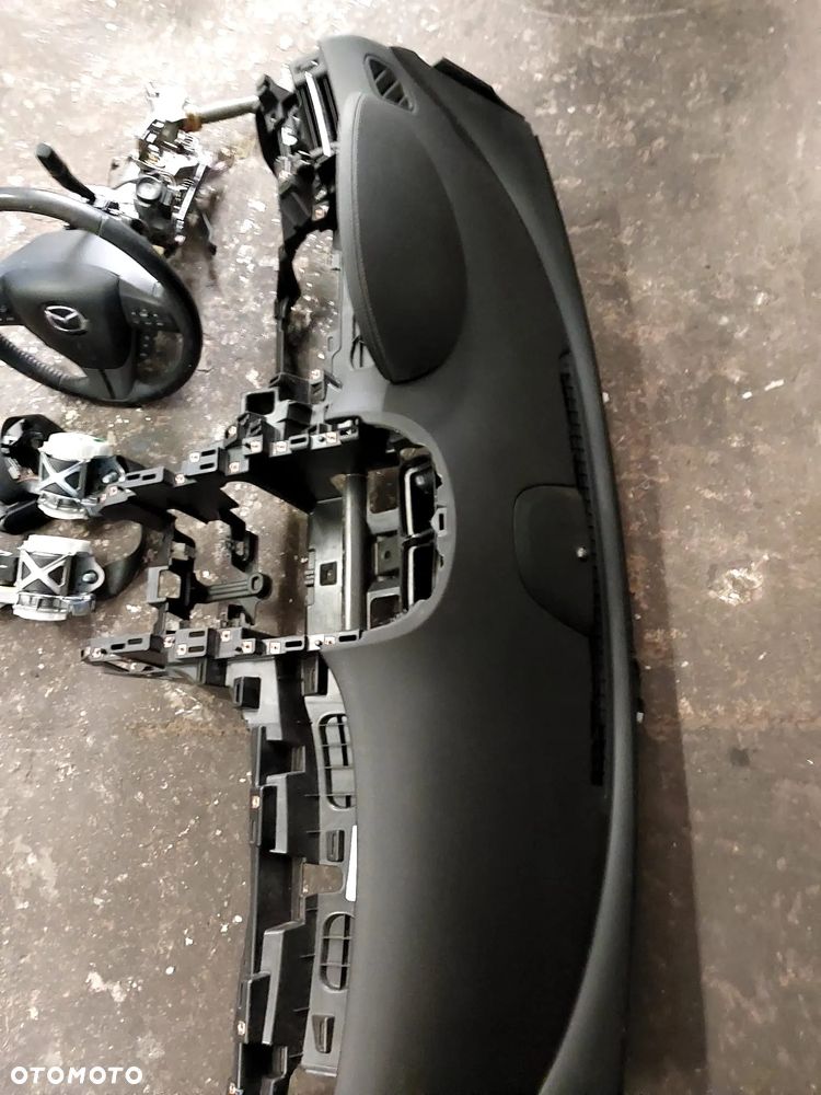 Mazda cx 7 deska kokpit pasy airbag - 1