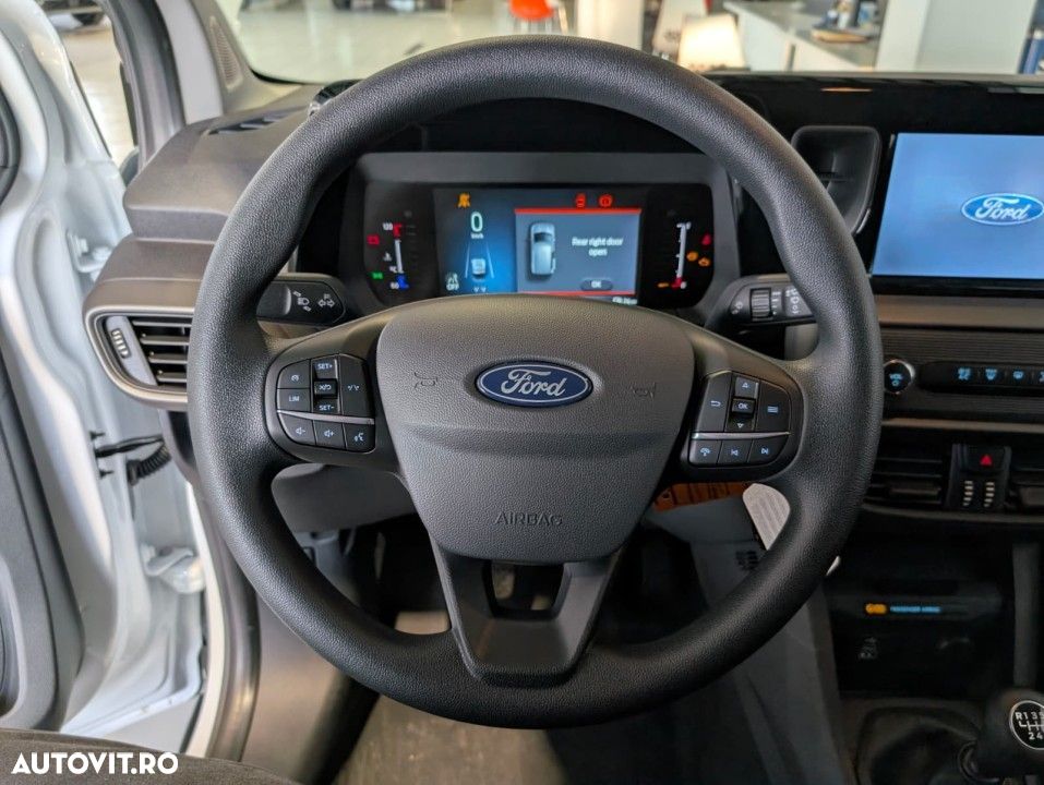 Ford Transit Courier - 15