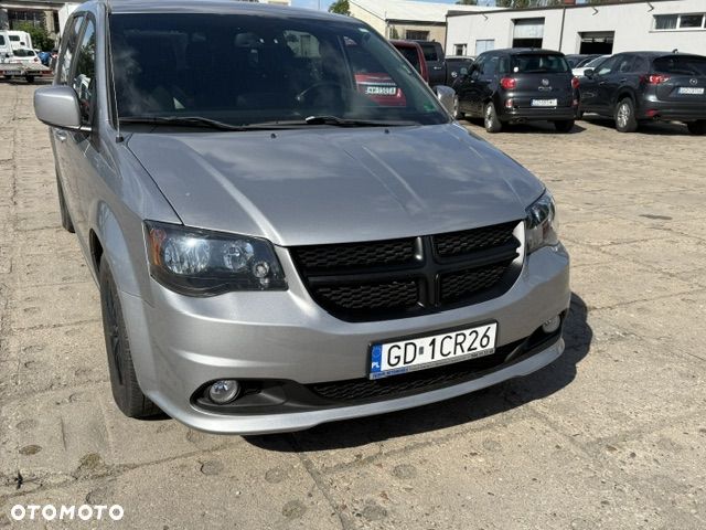 Dodge Grand Caravan - 4
