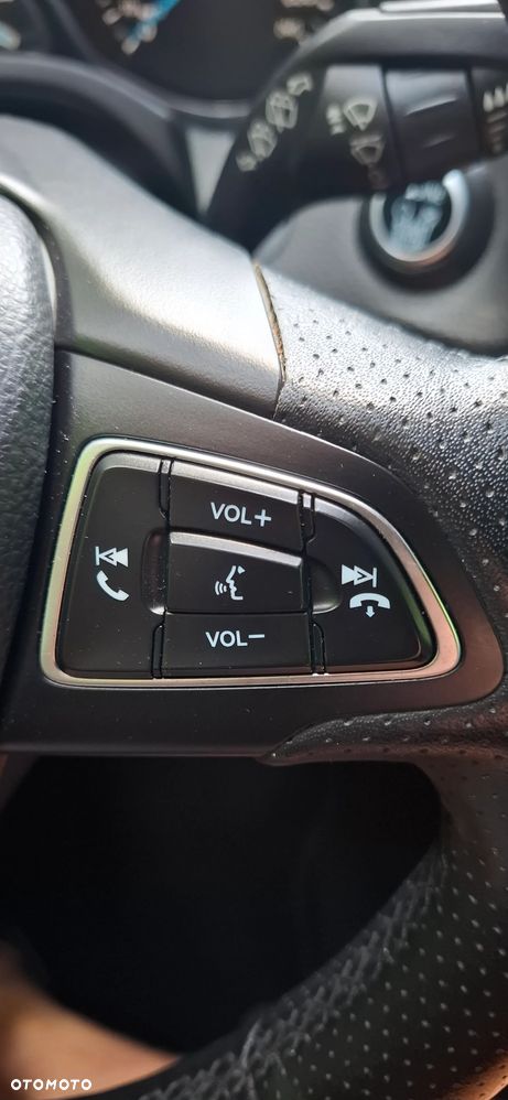 Ford Focus 1.5 EcoBoost ST-Line Black ASS - 24