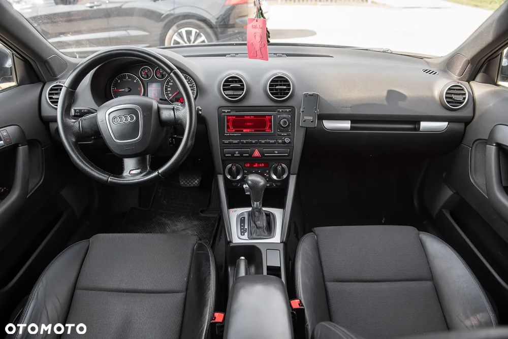 Audi A3 Sportback 2.0 TDI DPF S tronic S line Sportpaket - 24