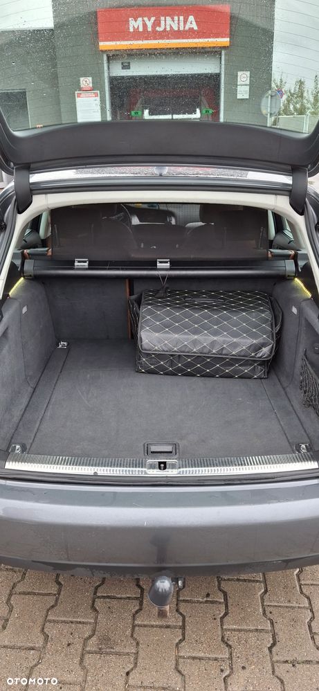 Audi A4 Avant 2.0 TDI DPF - 10