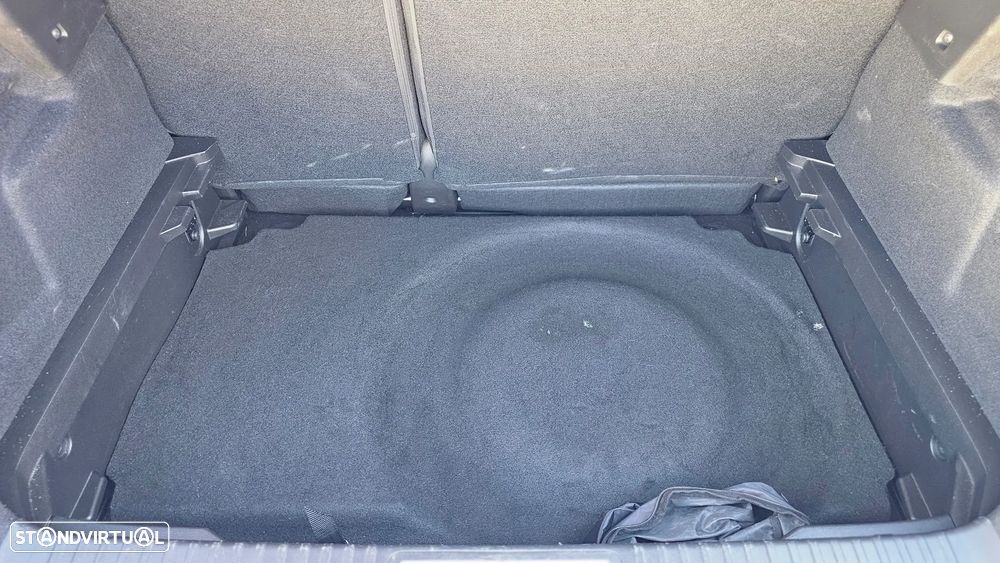 Renault Captur 1.6 E-Tech Full Hybrid Evolution - 48