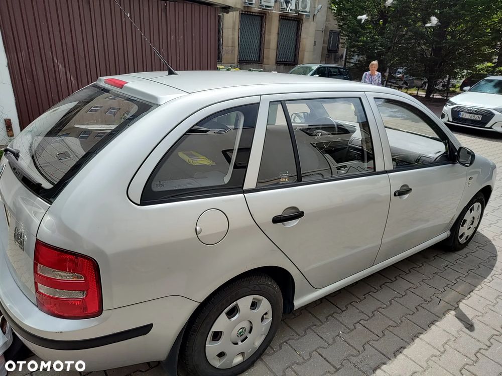 Skoda Fabia 1.4 16V Fresh - 5