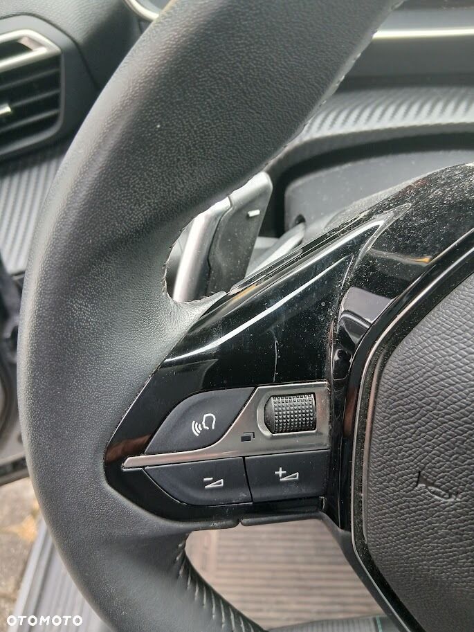 Peugeot 2008 - 12