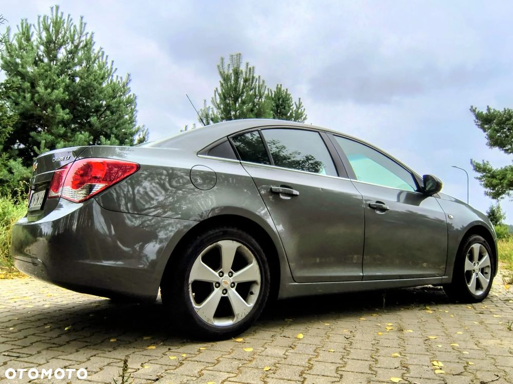 Chevrolet Cruze 1.8 LT - 7