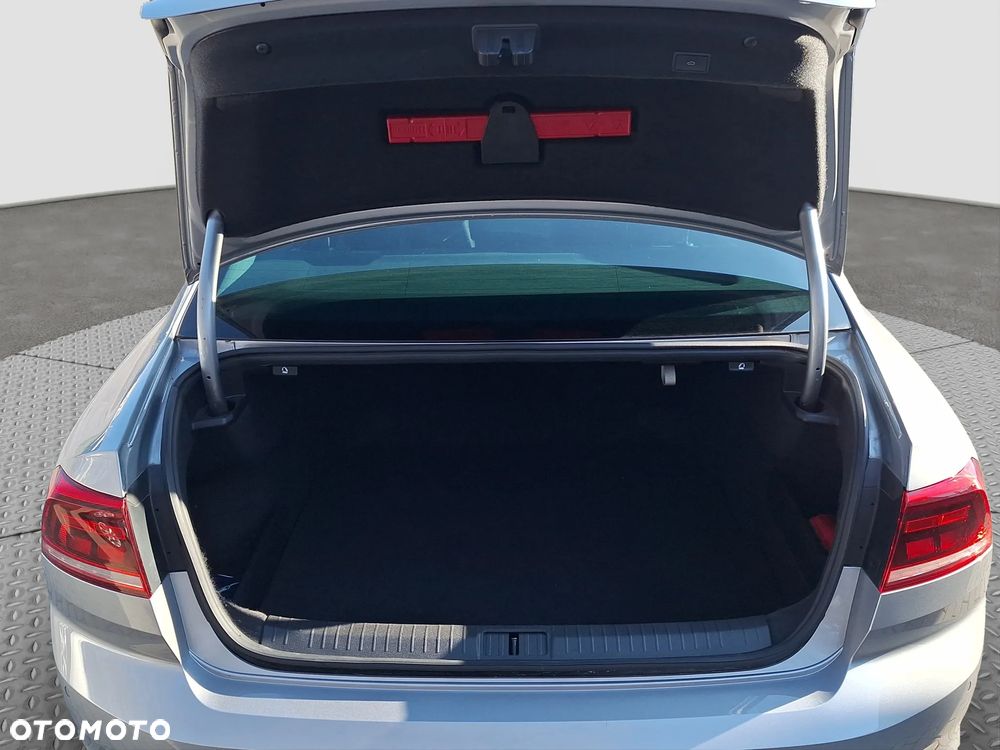 Volkswagen Passat 1.5 TSI EVO Business DSG - 21