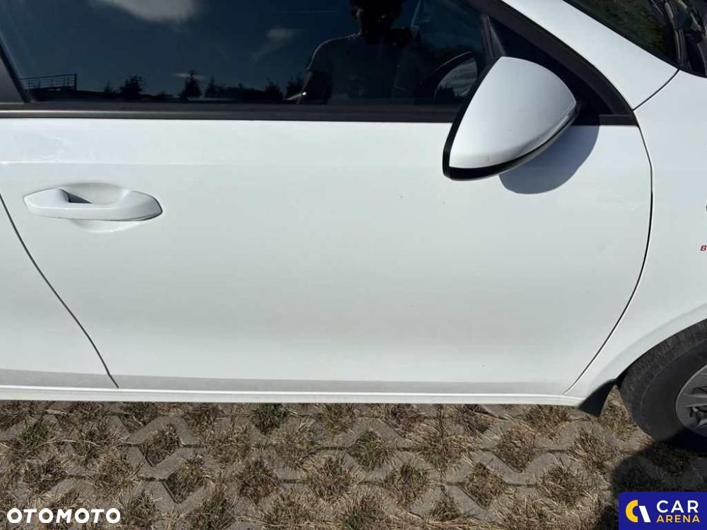 Kia Ceed - 37