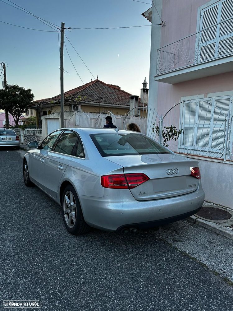 Audi A4 2.0 TDI Advance Multitronic - 1