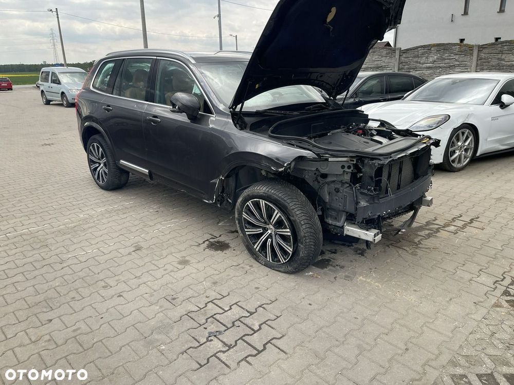 Volvo XC 90 B5 D AWD Geartronic Momentum Pro - 4