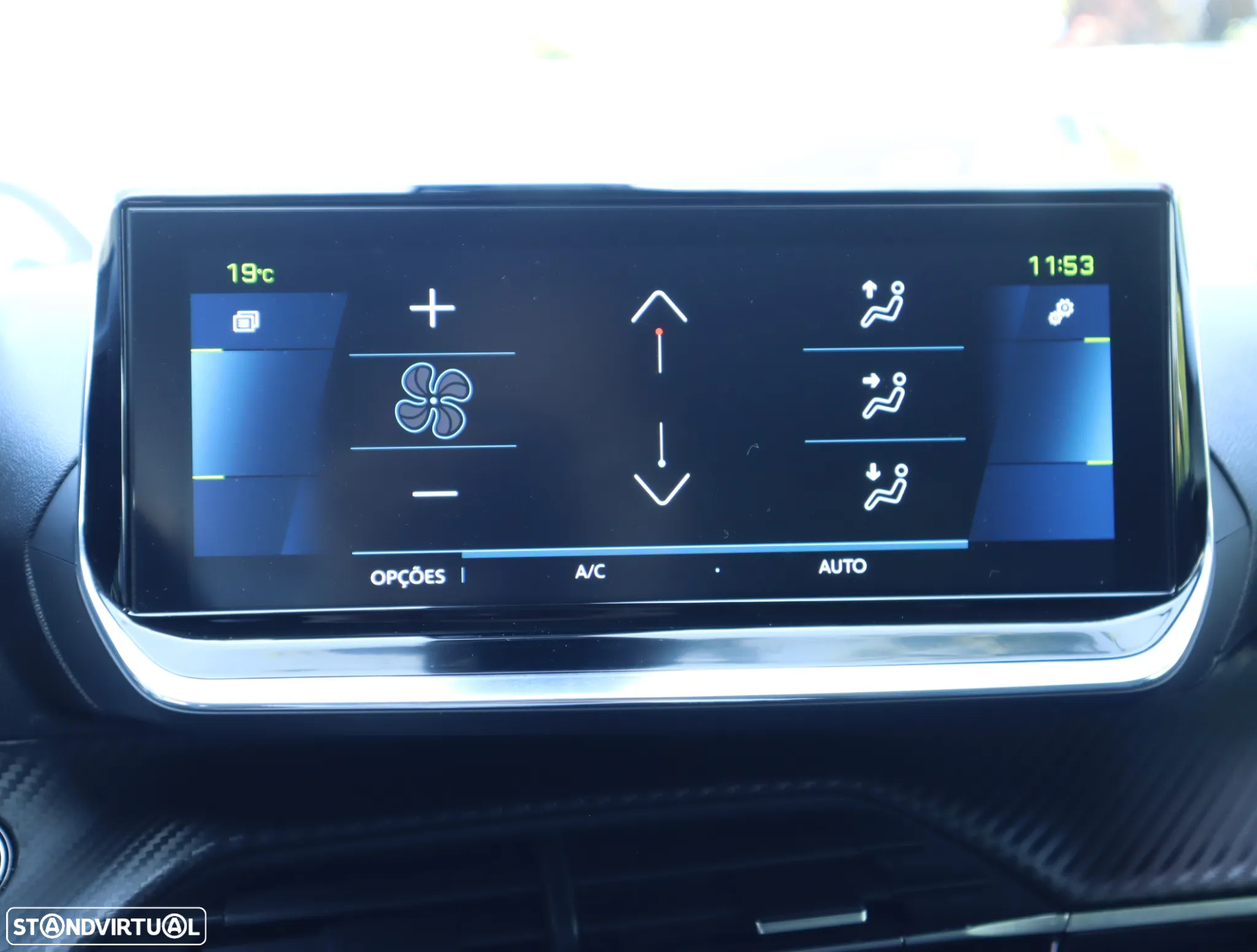 Peugeot e-2008 50 kWh Allure Pack - 44