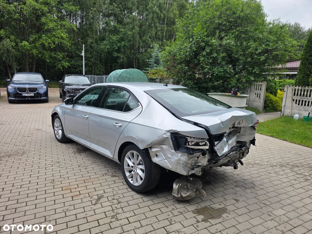 Skoda Superb 1.5 TSI ACT Ambition - 8