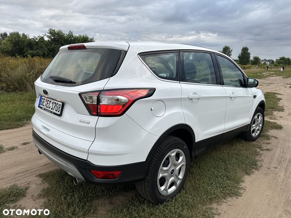 Ford Kuga 1.5 EcoBoost FWD Edition ASS MMT6 - 5