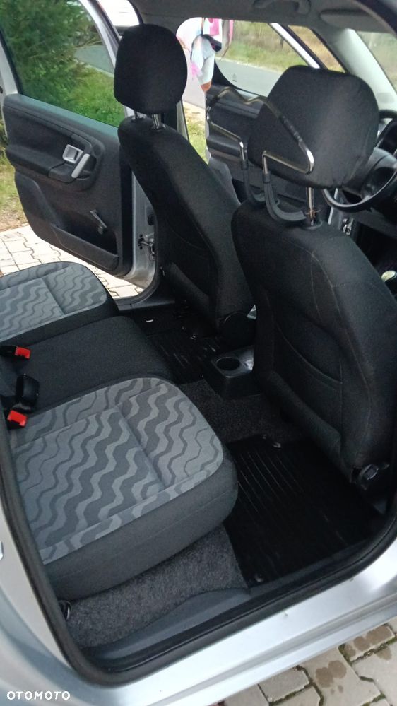 Skoda Roomster - 13