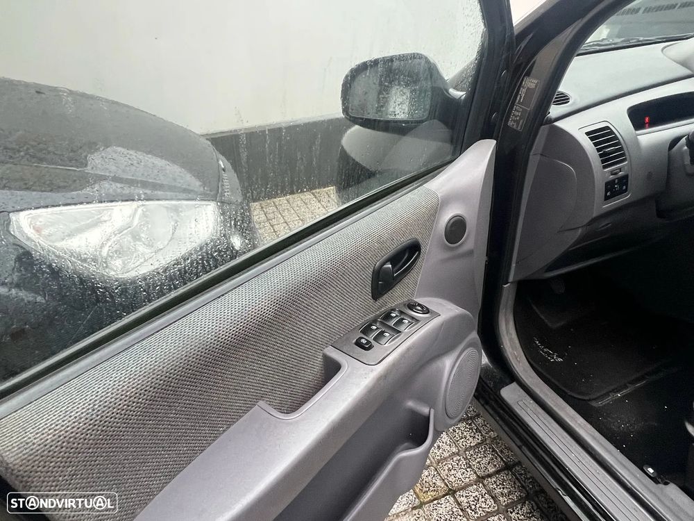 Hyundai Matrix 1.5 CRDi VGT Active - 8