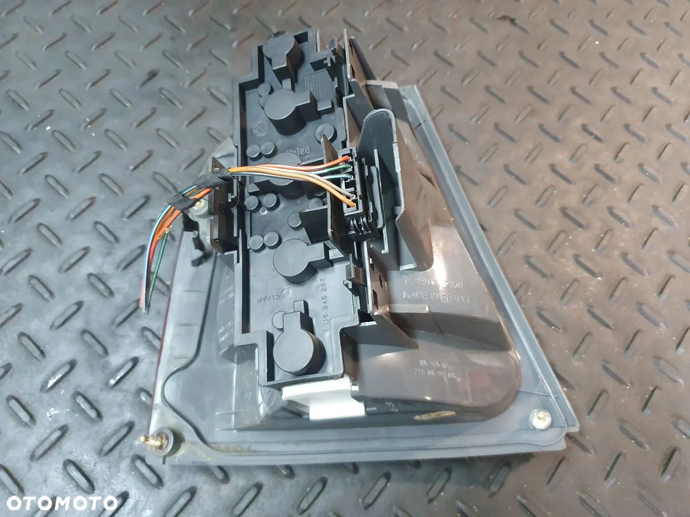 SKODA OCTAVIA HB LAMPA TYLNA PRAWA OE 1U6945096 EUROPA - 3