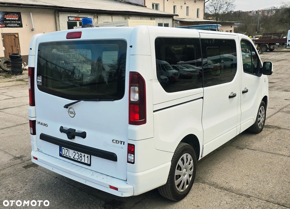 Opel Vivaro 1.6dci Karetka Ambulans Nosze - 7
