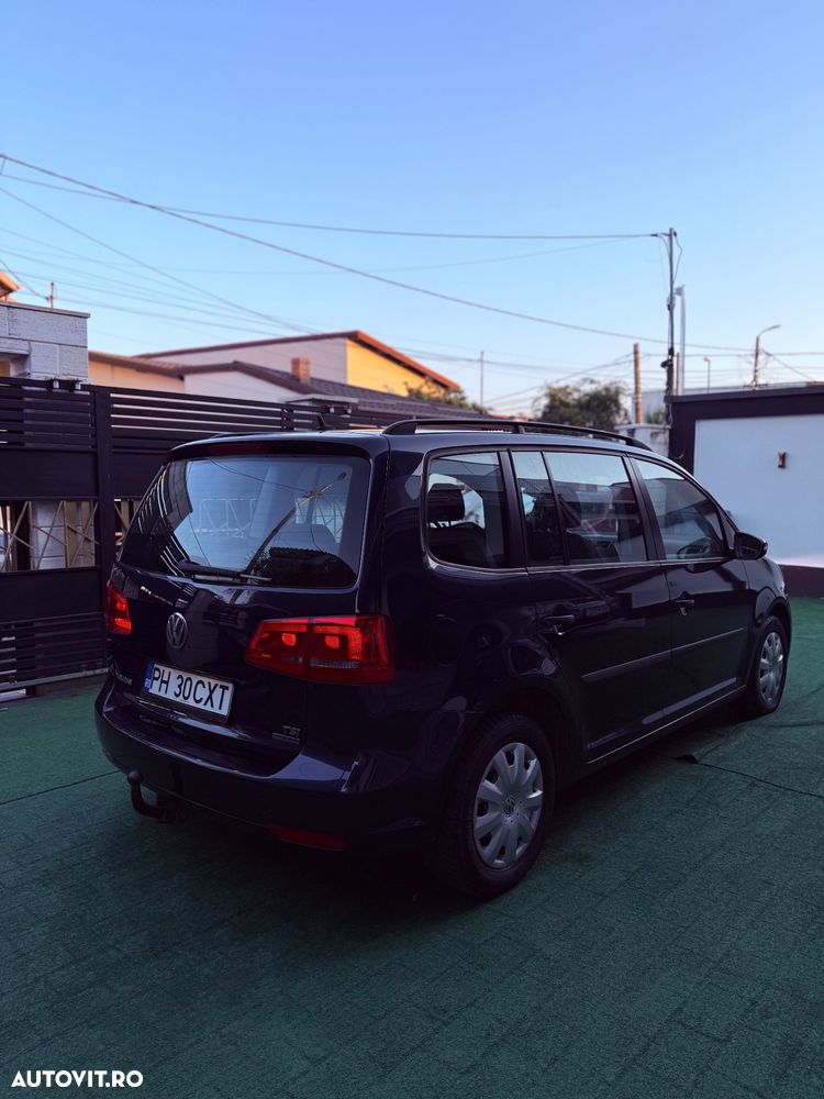 Volkswagen Touran - 4