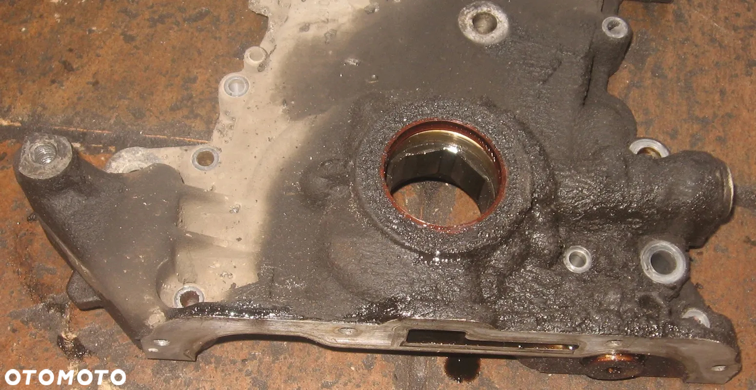 pompa oleju OPEL CORSA C AGILA A 1.0 1.2  90570200 - 3