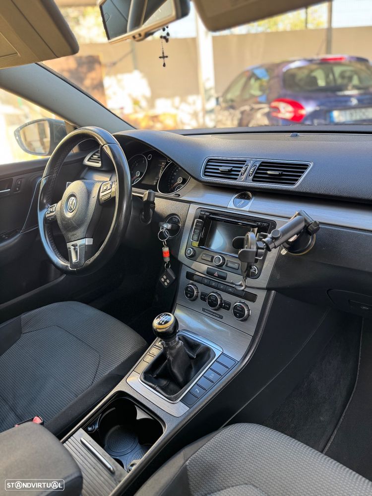 VW Passat Variant 1.6 TDI BlueMotion Comfortline - 12