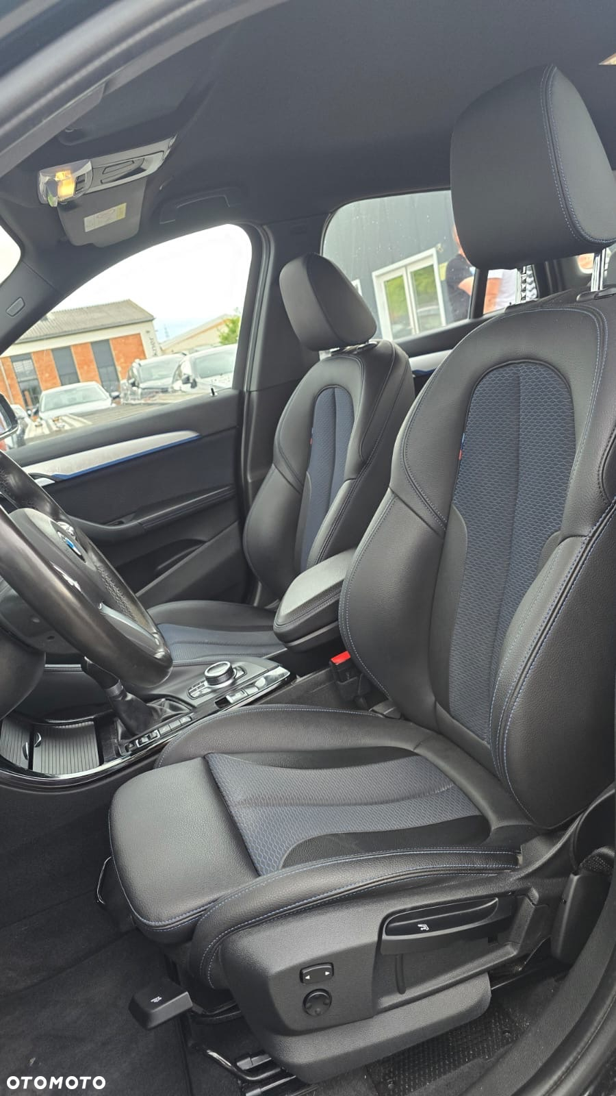 BMW X1 - 13