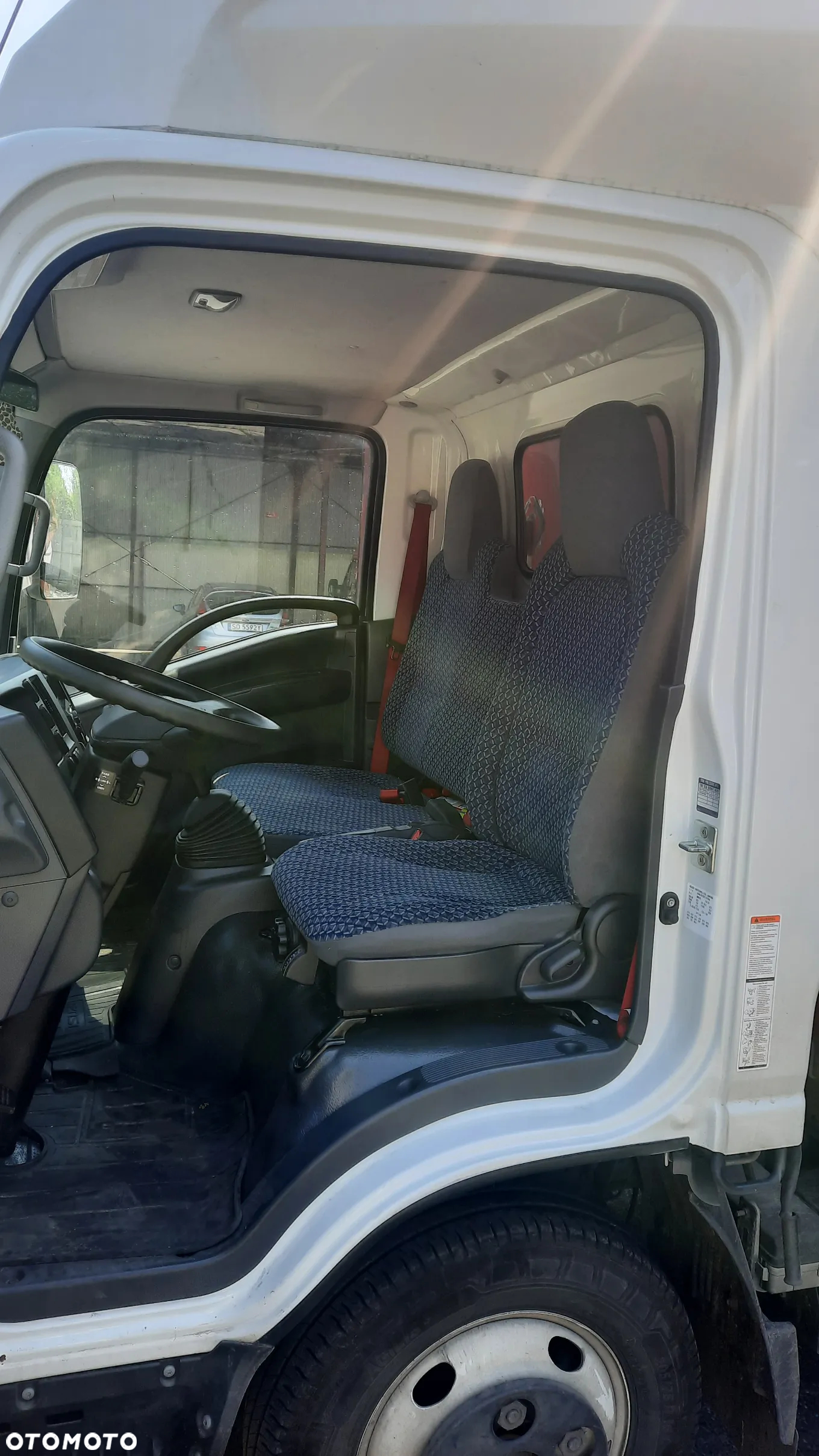 Isuzu M21T - 4