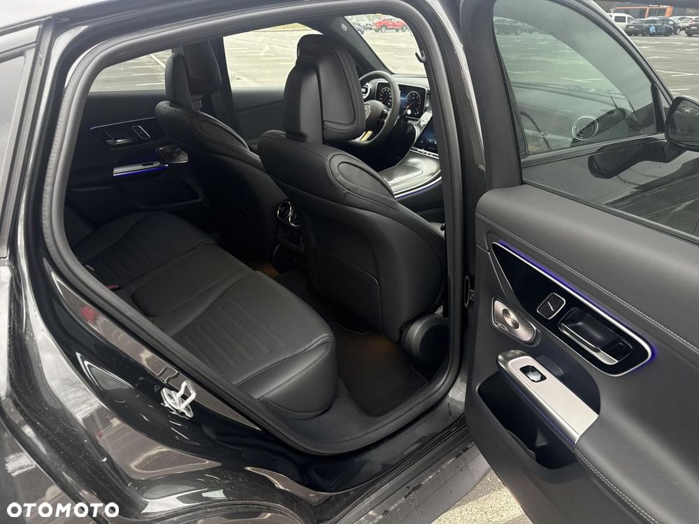 Mercedes-Benz GLC - 19