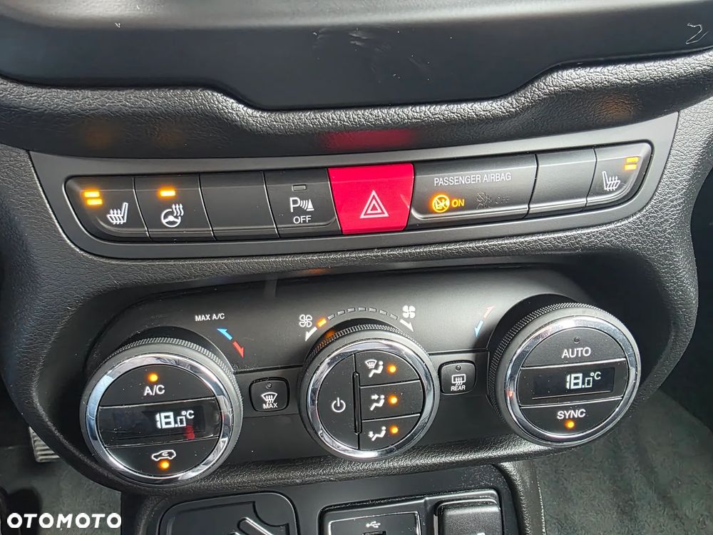 Jeep Renegade 1.4 MultiAir Longitude - 14