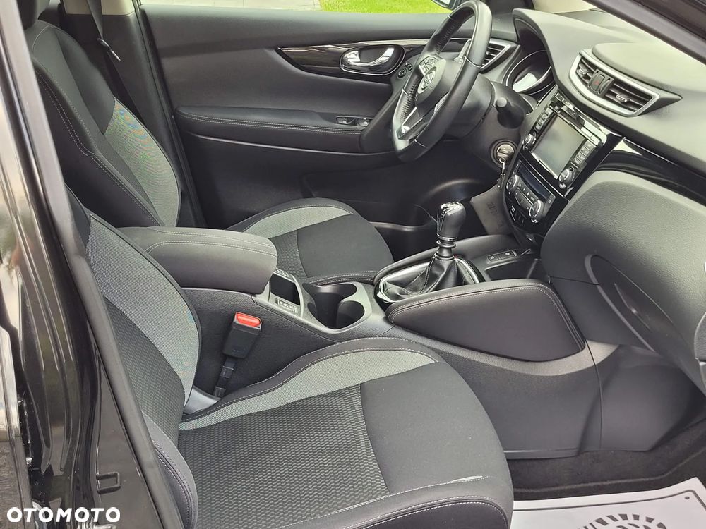 Nissan Qashqai 1.2 DIG-T N-Connecta - 16