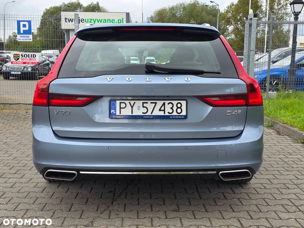 Volvo V90 D4 Inscription - 11