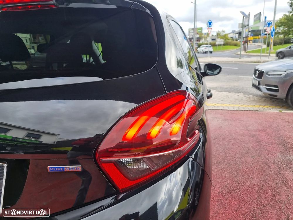 Peugeot 208 1.2 PureTech Style - 8