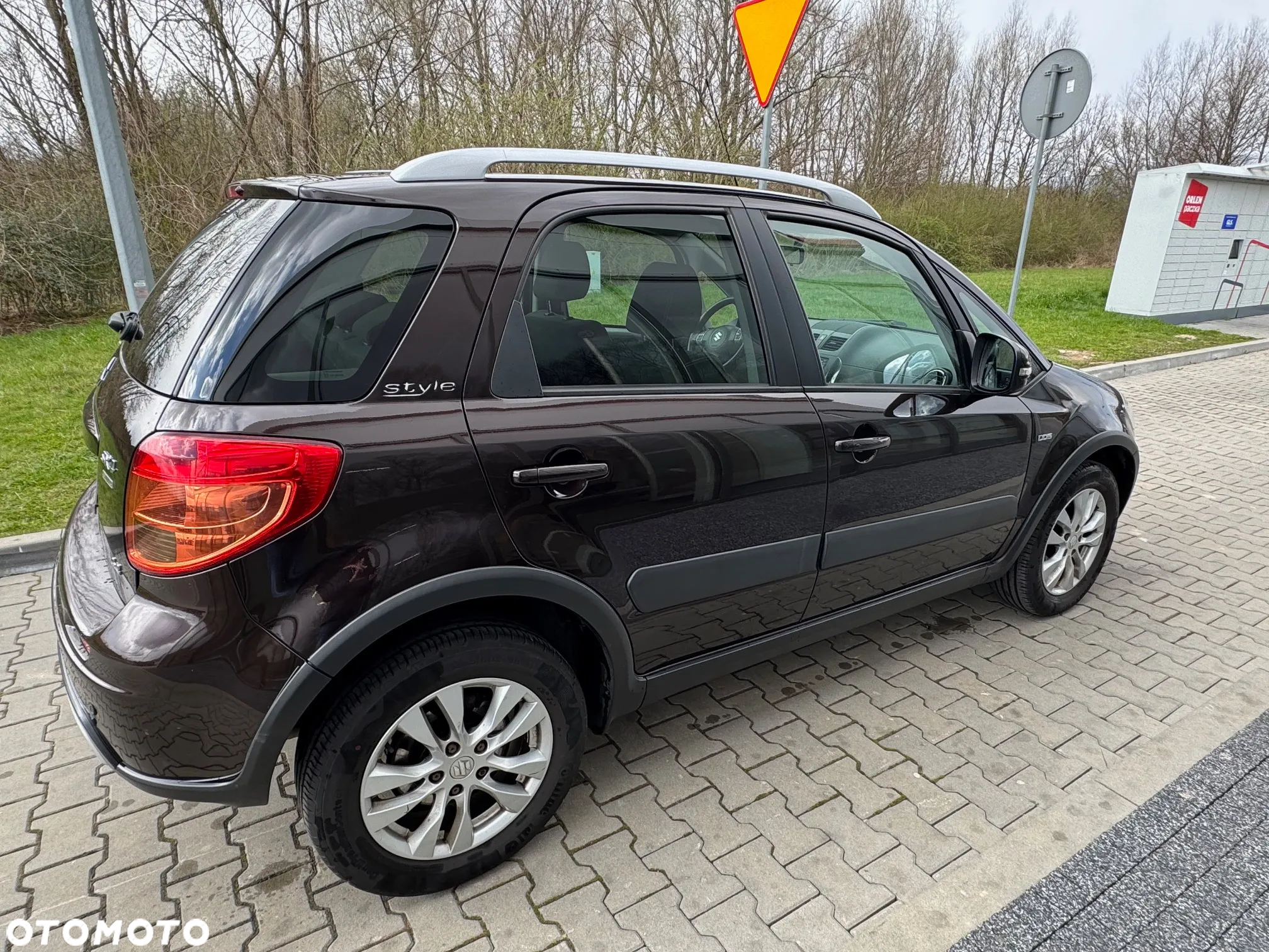 Suzuki SX4 2.0 DDiS 4x4 Style - 9