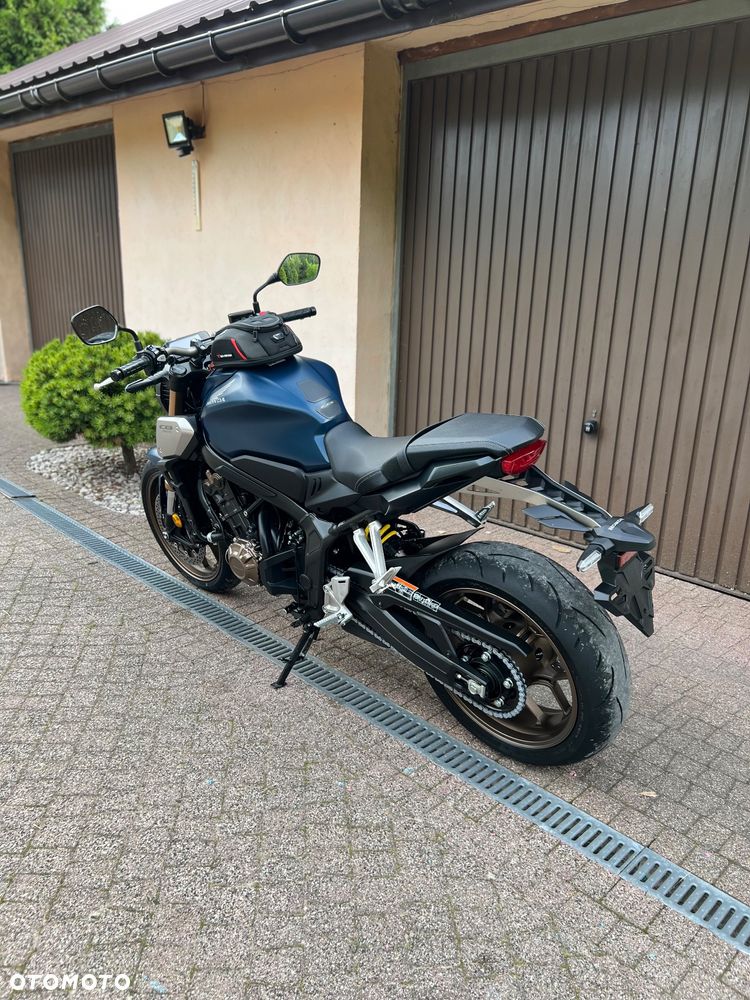 Honda CB - 4