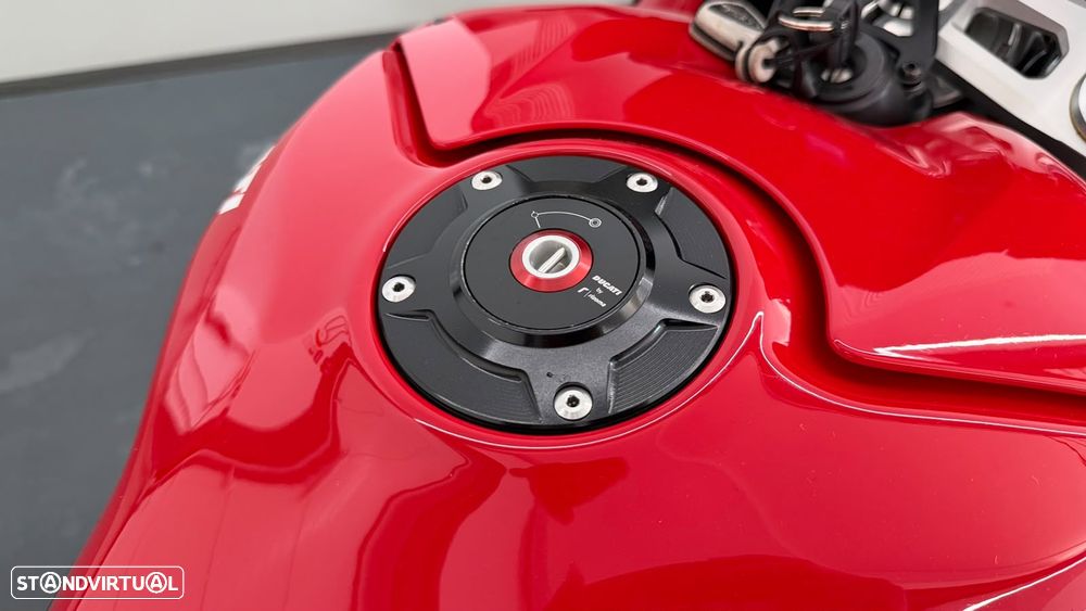 Ducati Panigale V4 S - 10