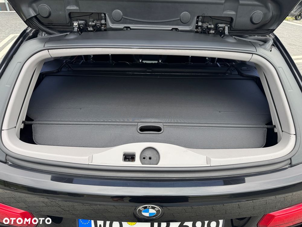 BMW Seria 3 318d Sport Line - 22