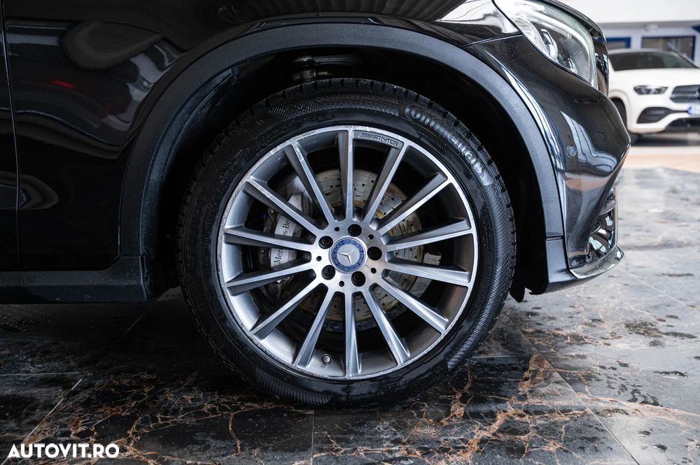 Mercedes-Benz GLC 250 4Matic 9G-TRONIC AMG Line - 9