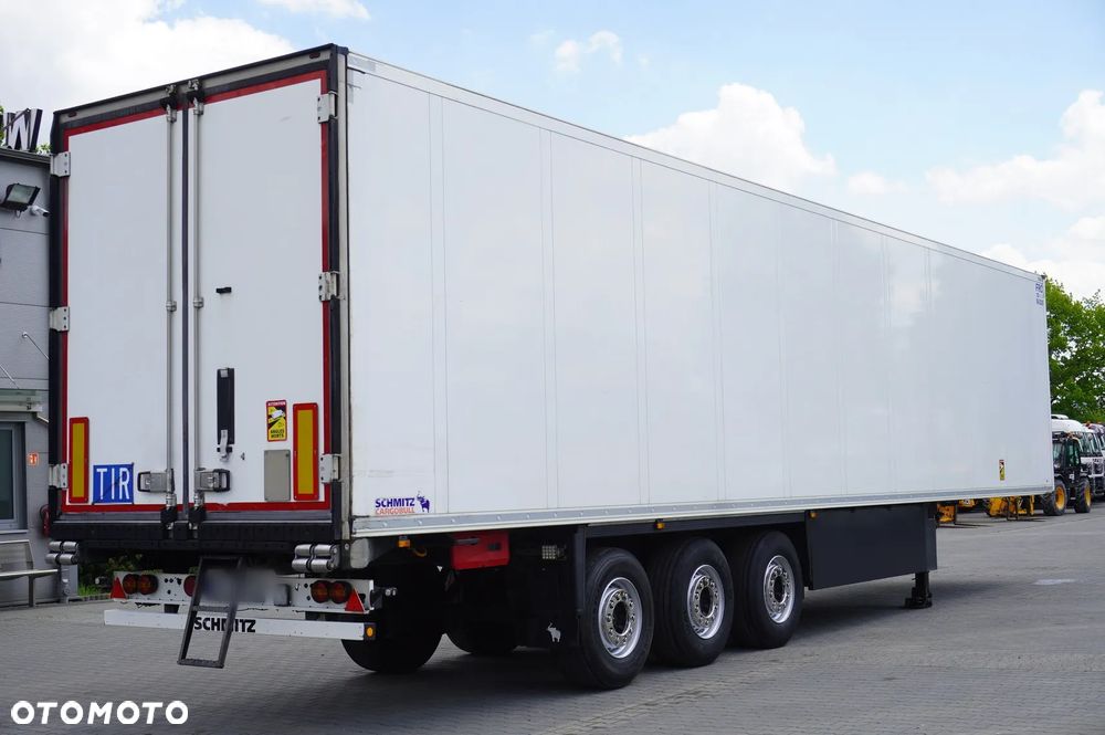 Schmitz Cargobull Naczepa chłodnicza Schmitz / Carrier Vector 1550 - 4