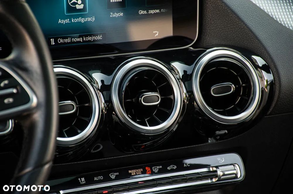 Mercedes-Benz Klasa B 180 Edition 2020 - 35