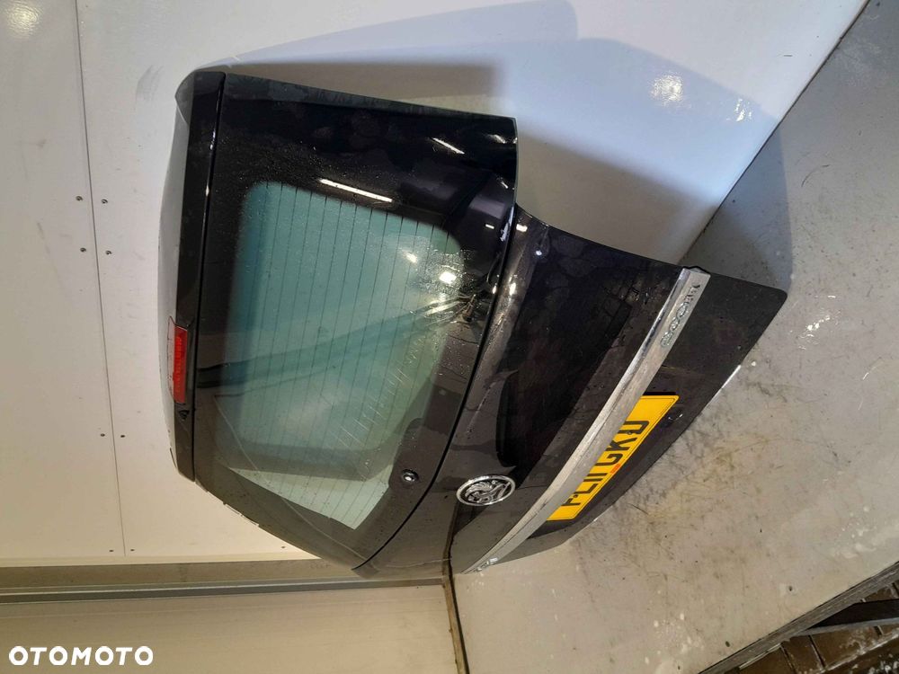 + KLAPA TYŁ TYLNA BAGAŻNIKA OPEL ZAFIRA B II 2 Z20R CZARNA (WGNIOT PRAWA STRONA NAD SZYBA) - 3