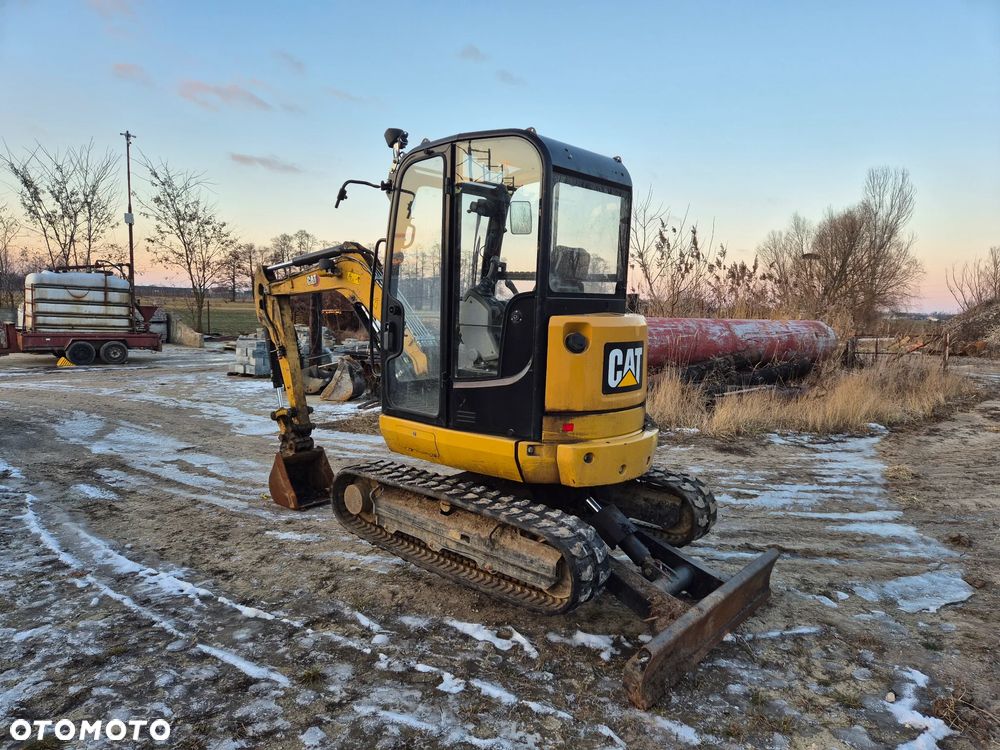 Caterpillar CAT 302.7 - 2