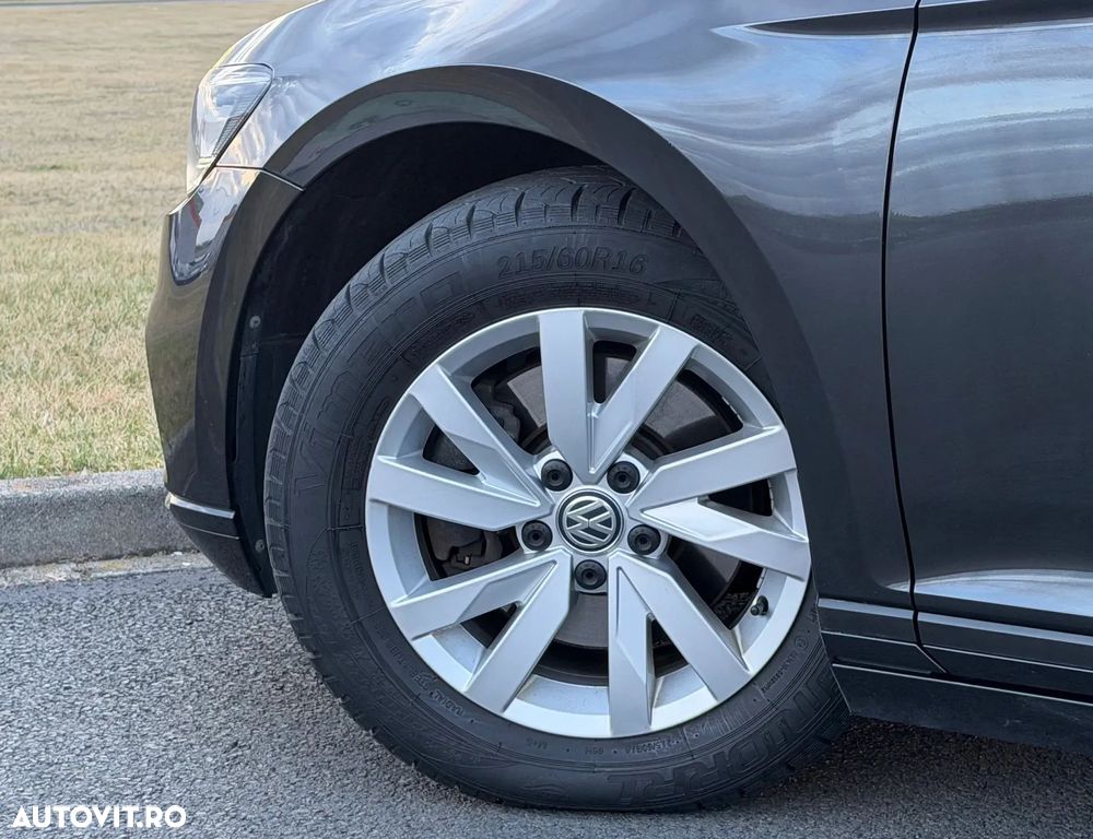 Volkswagen Passat - 16