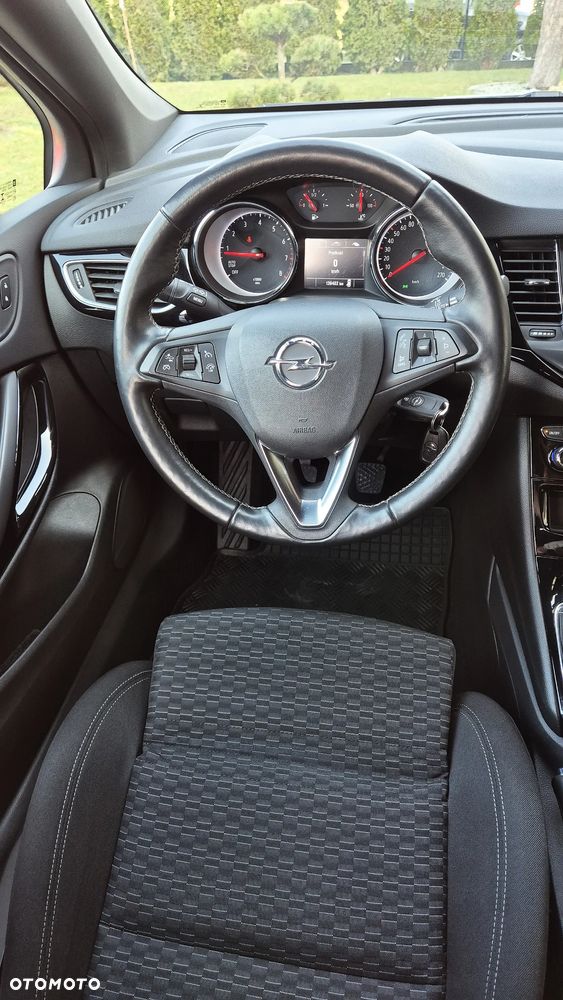 Opel Astra 1.6 T Dynamic S&S - 16