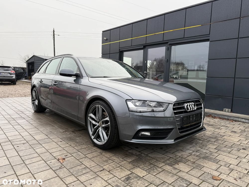 Audi A4 Avant 2.0 TDI ultra - 14