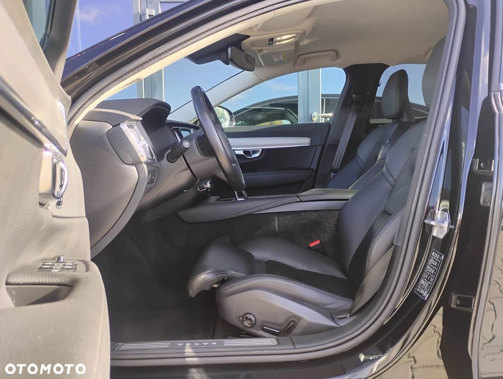 Volvo S90 T4 Momentum Pro - 12