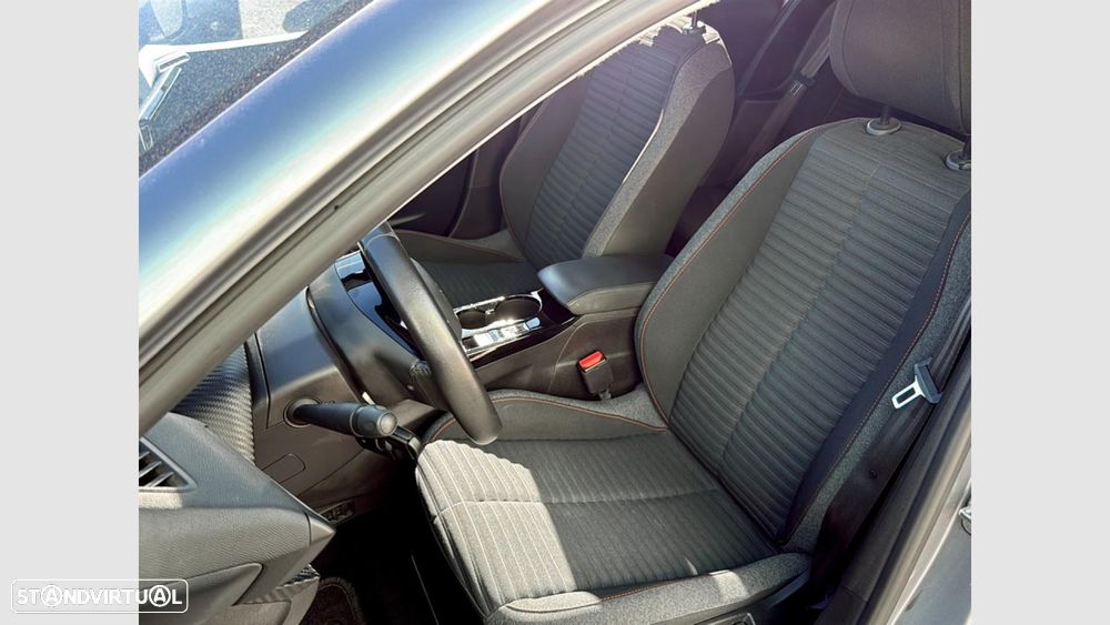 Peugeot e-208 50 kWh Active Pack - 11