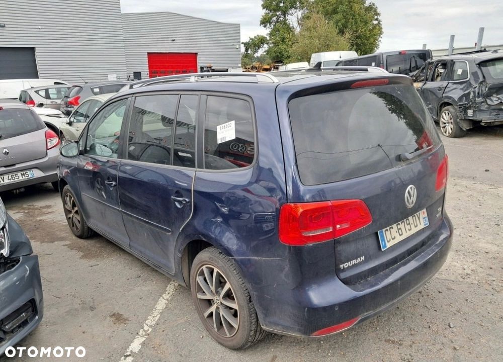 Volkswagen Touran 1.6 TDI DPF BlueMotion Technology DSG Highline - 4