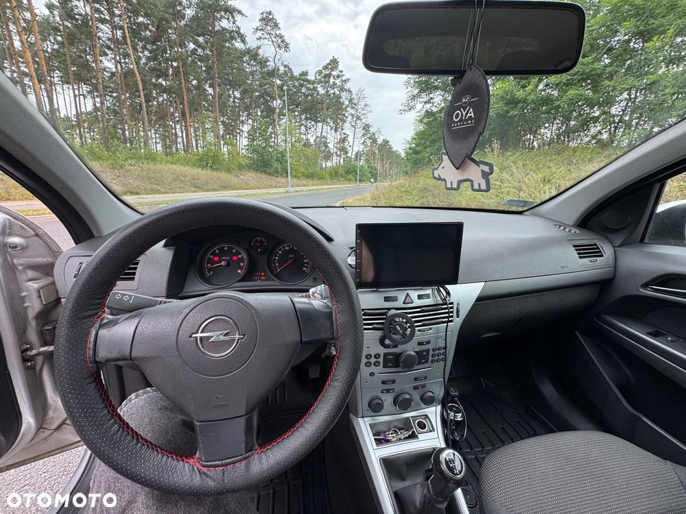Opel Astra 1.4 Essentia - 16