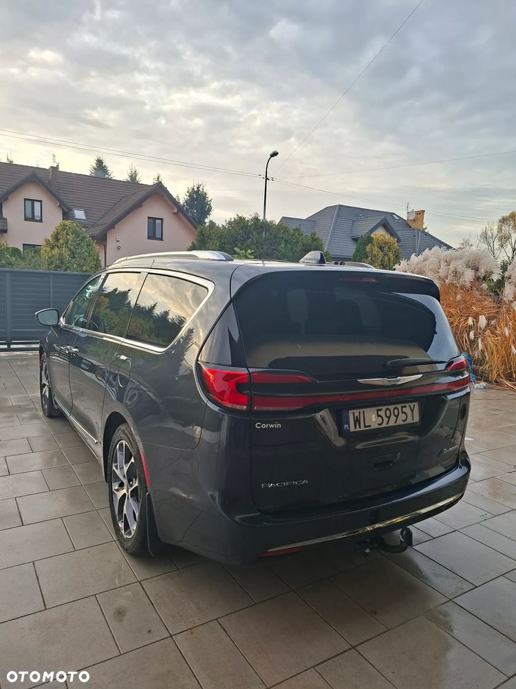 Chrysler Pacifica - 4