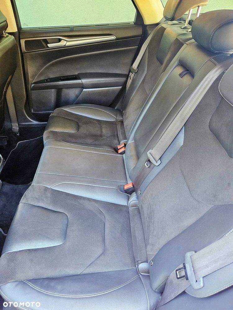 Ford Mondeo 2.0 TDCi Titanium PowerShift - 16