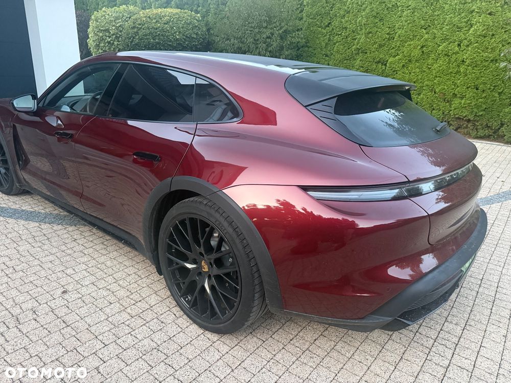 Porsche Taycan GTS Sport - 7
